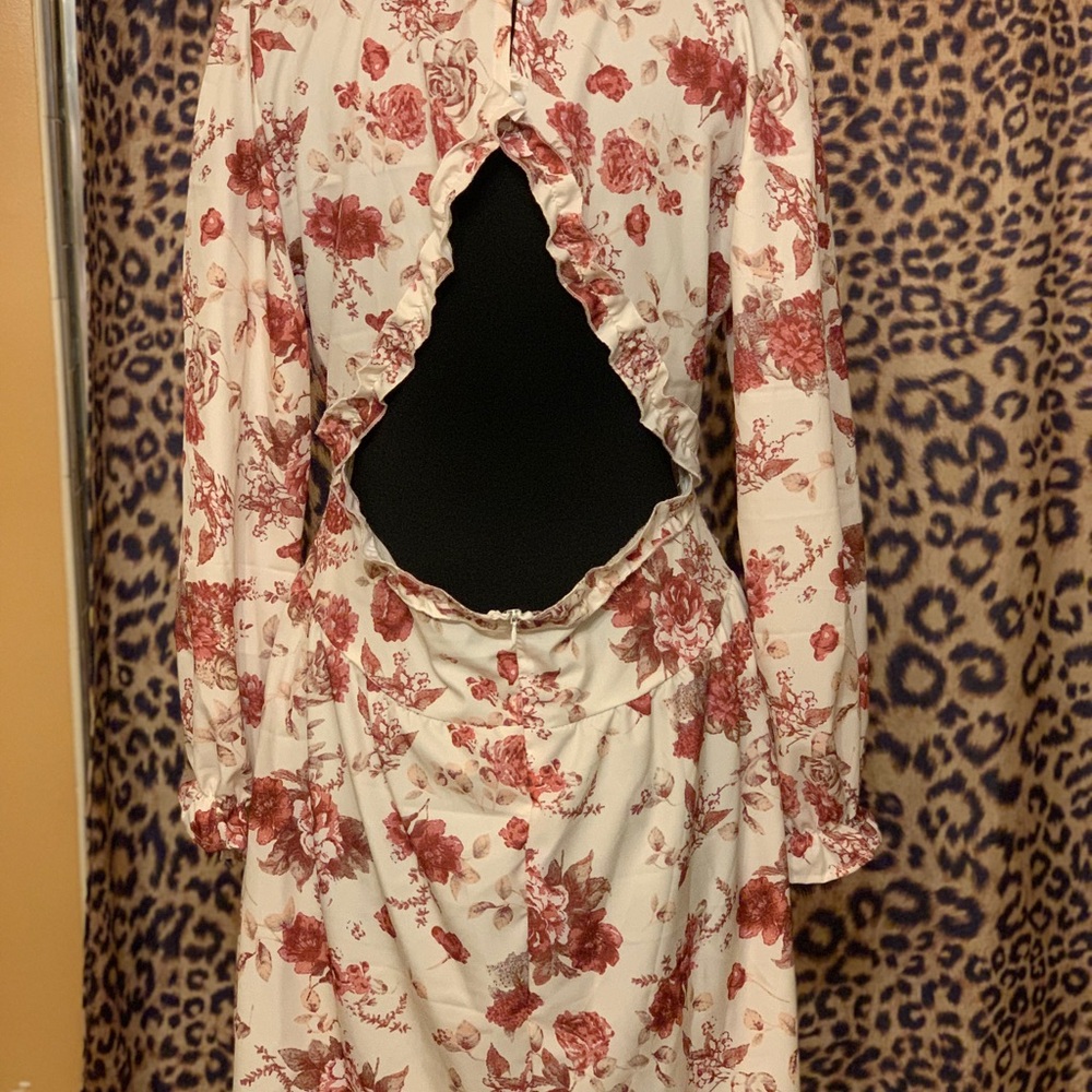 Floral Ruffle dress - Picture 4 of 5